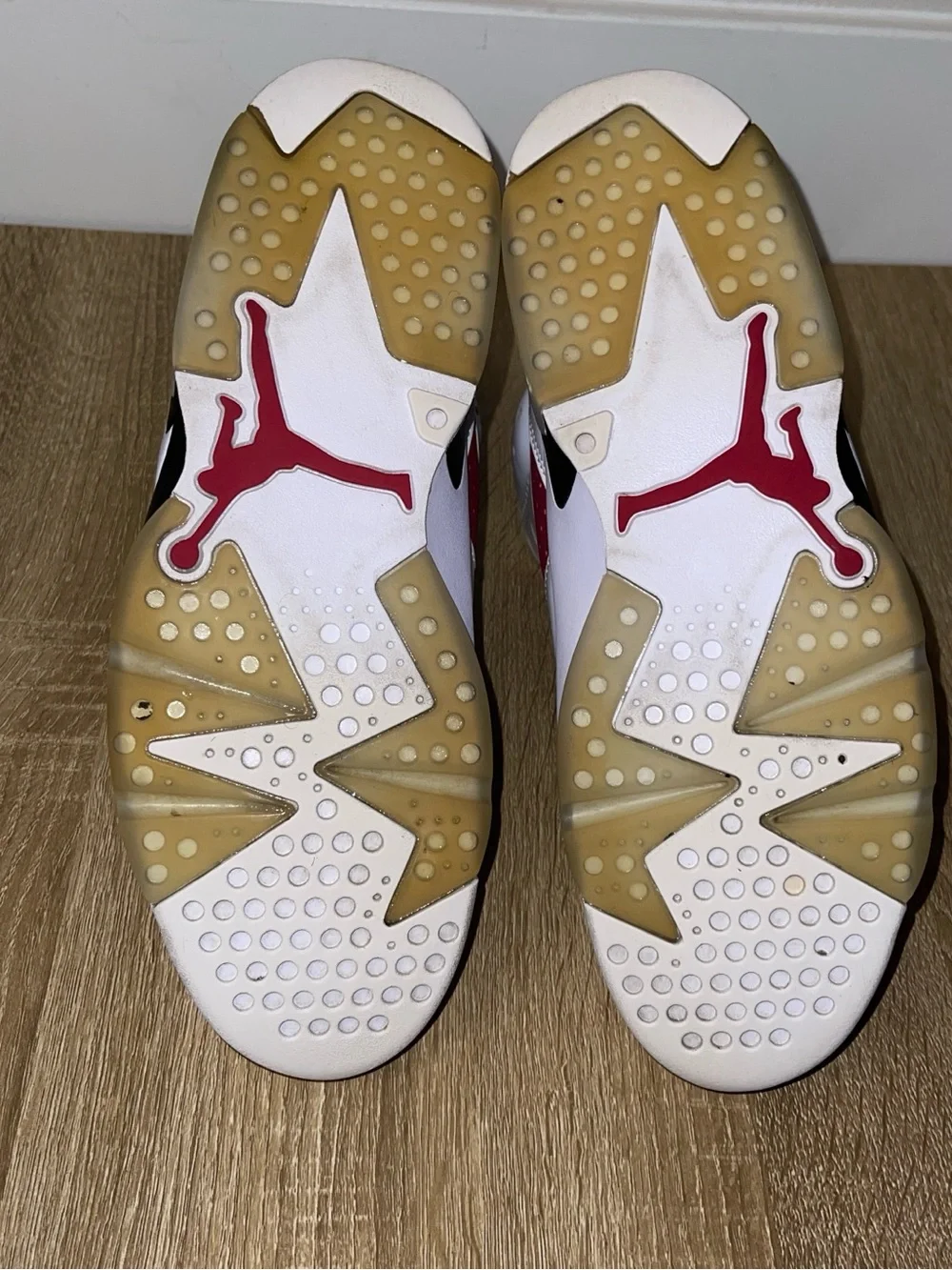 Jordan Retro 6 Carmine 2021